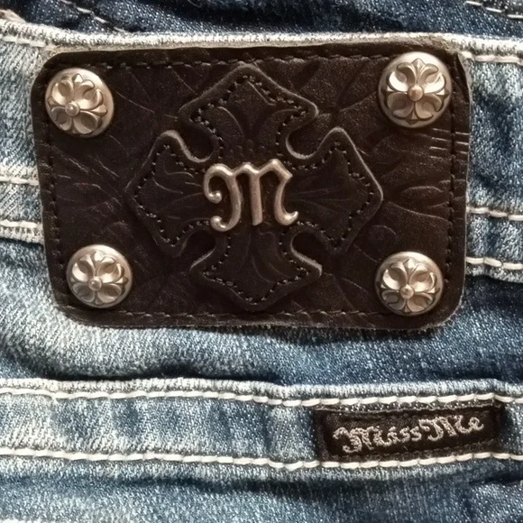 Miss Me Women's Blue Boot Cut Jeans with Raw Hem Size 29 - Picture 8 of 16